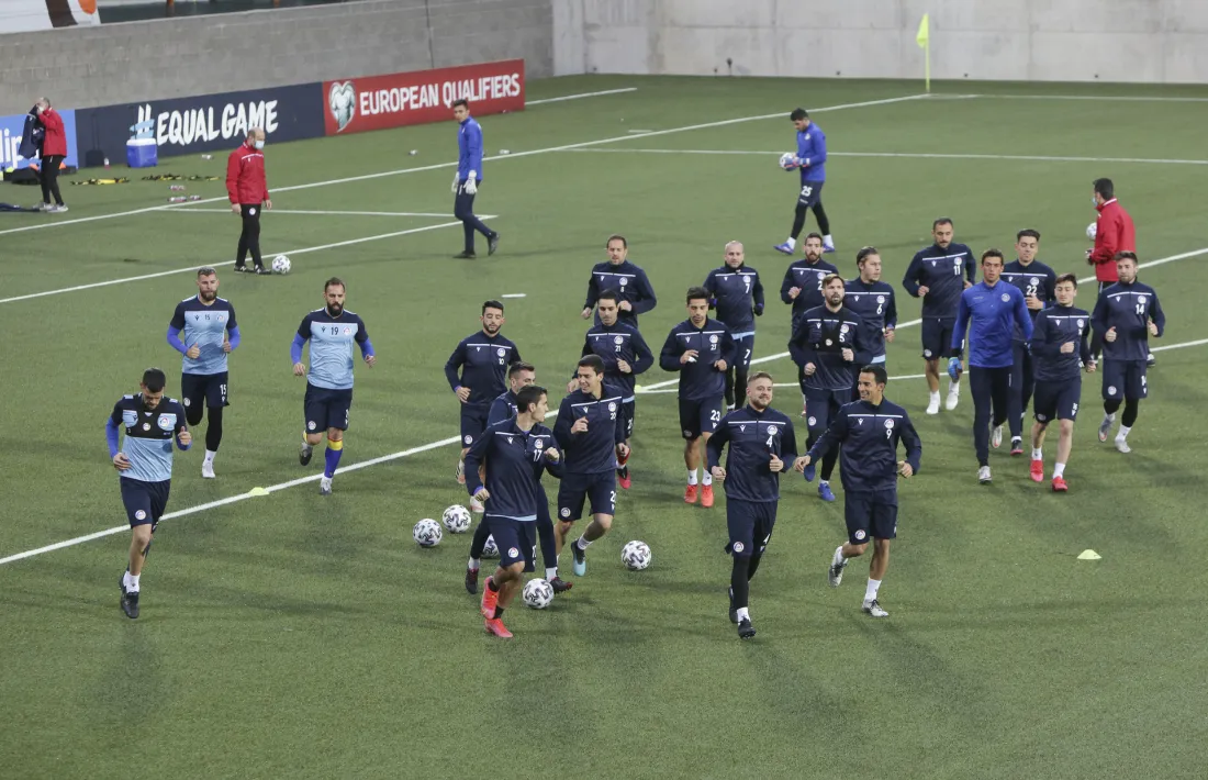 La selecció d'Andorra es va entrenar ahir a l'Estadi Nacional. Foto: Facundo Santana