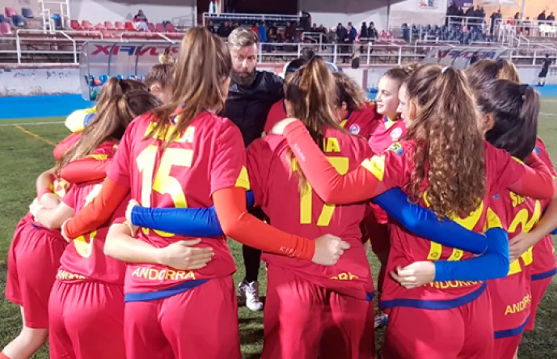 L'Enfaf femení, dirigit per José Antonio Martín. Foto: Twitter FAF