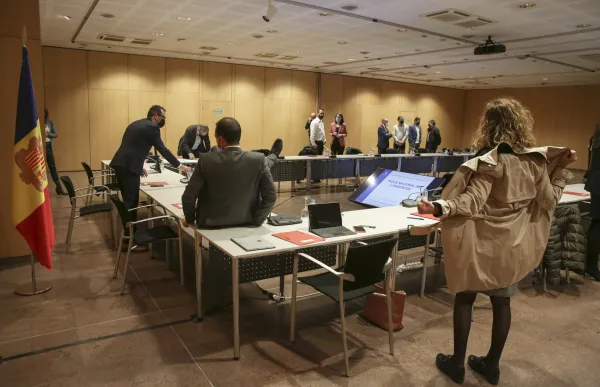 p._03_taula_habitatge_-_facundo_santana