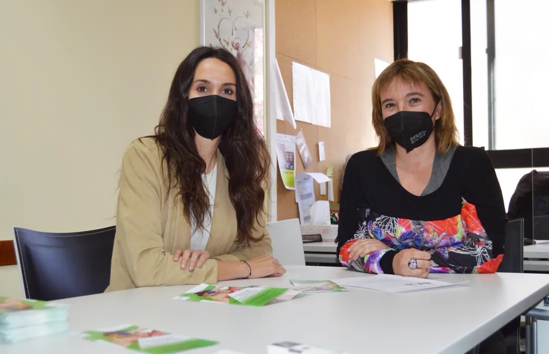 Alba Solé, cap d'estudis, i Anna Sansa, directora del col·legi La Salle 