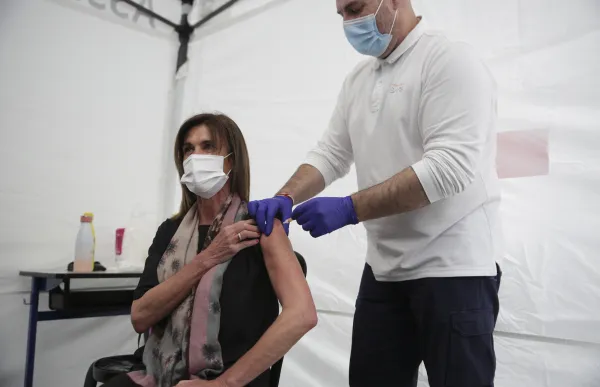 p._03_ester_vilarrubla_vacunacio_-_facundo_santana