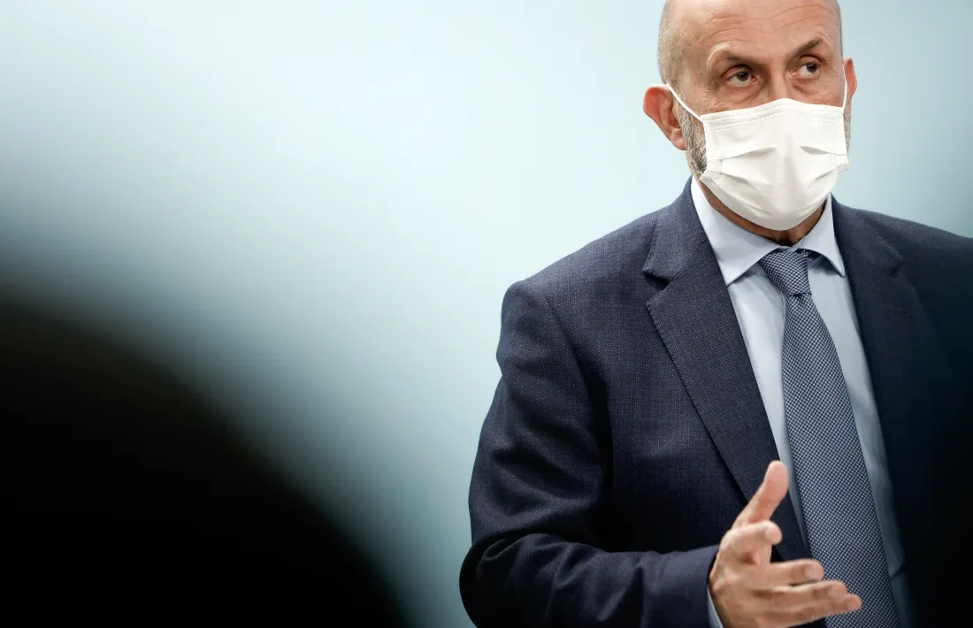 El ministre de Salut, Joan Martínez Benazet, en la roda de premsa d'aquesta tarda.