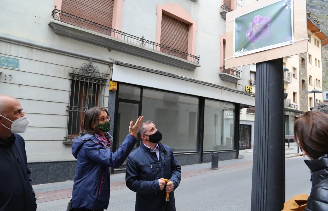 Un moment de la inauguració de la mostra.