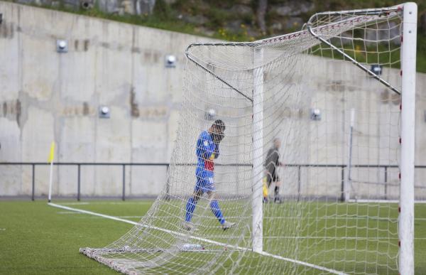 p._28_fc_andorra_-_facundo_santana