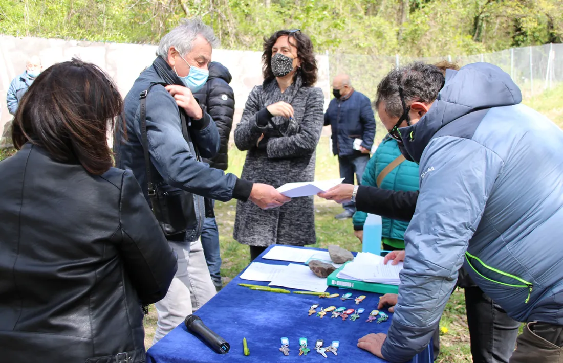 Els hortolans anaven passant un a un per recollir les seves claus.