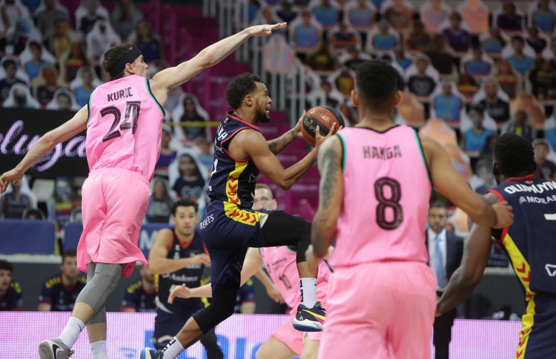 Clevin Hannah, que va superar la Covid-19 aquesta setmana, va ser el millor del BC MoraBanc contra el Barça. Foto: Facundo Santana