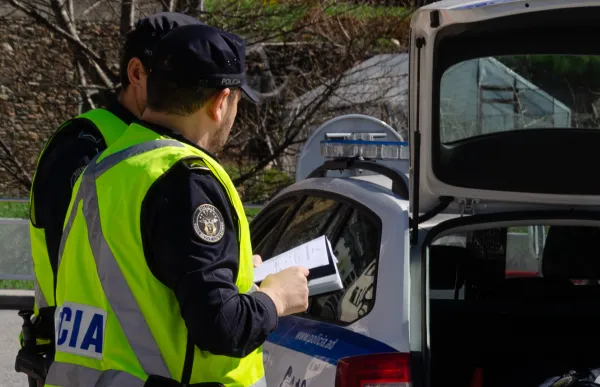 153067_agents-policia-control-arxiu-ana_2352374922_67728938_1329x886_0