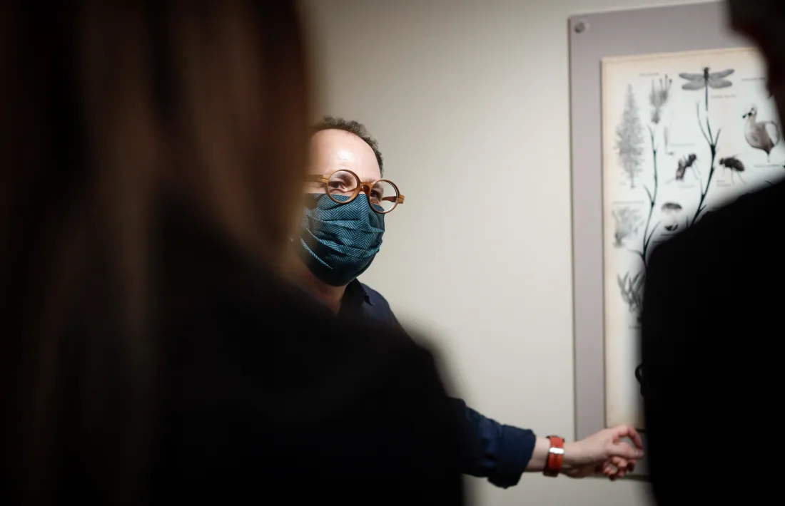 La mostra, inspirada en els jardins de Juverri i que es va inaugurar ahir, es pot visitar junt amb ‘Kintsughi’ fins al 28 de maig.