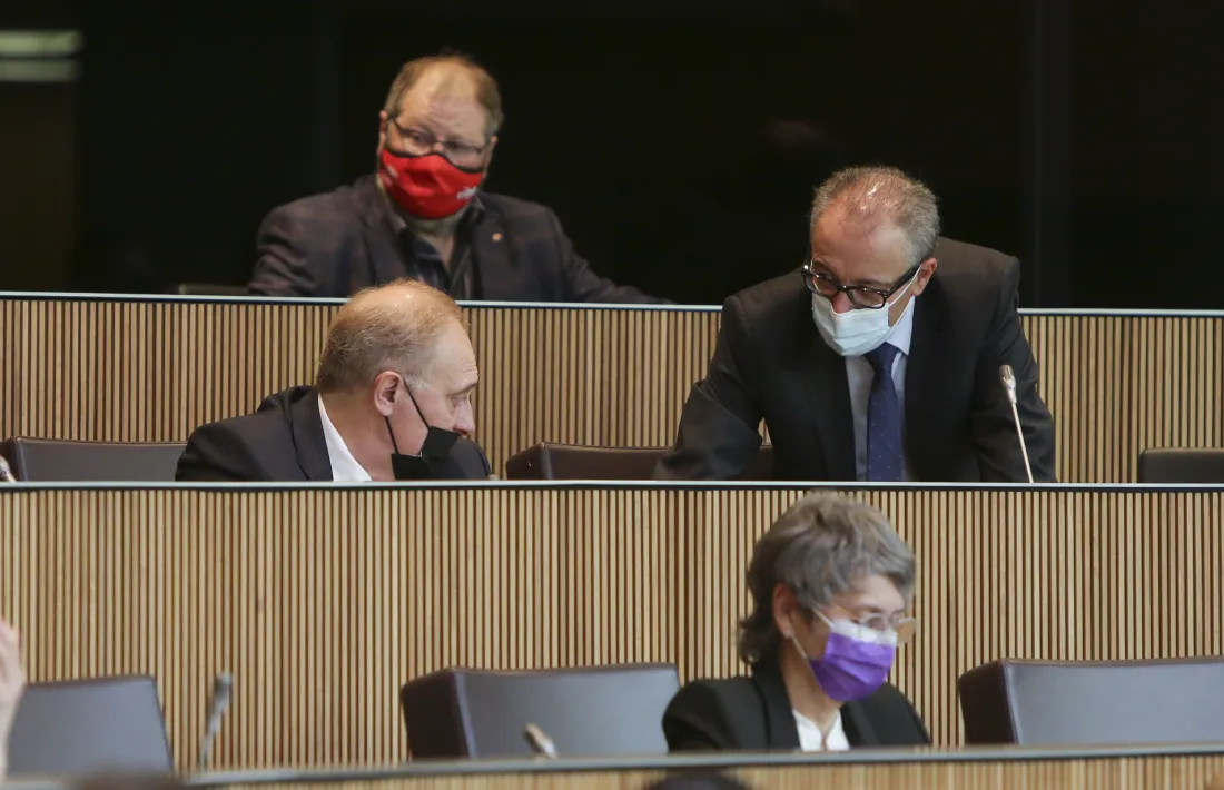 Els consellers generals de Terceravia, ahir durant la sessió del Consell General.