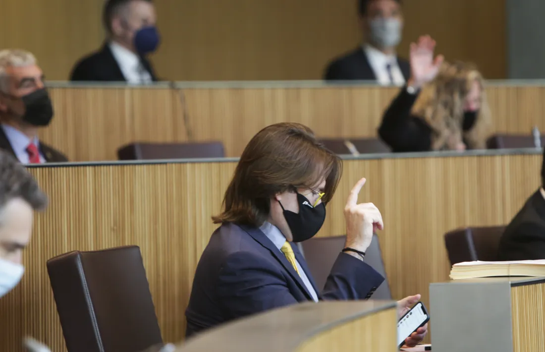 Els consellers generals de la majoria parlamentària en el moment de votar el text dels esports electrònics.