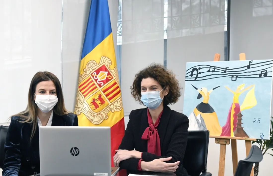 Les ministres Sílvia Riva i Maria Ubach aquest divendres.