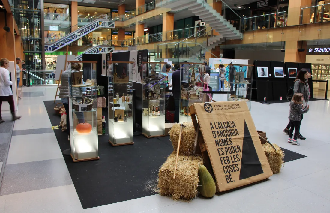 Una mostra de productes artesanals produïts a Andorra.