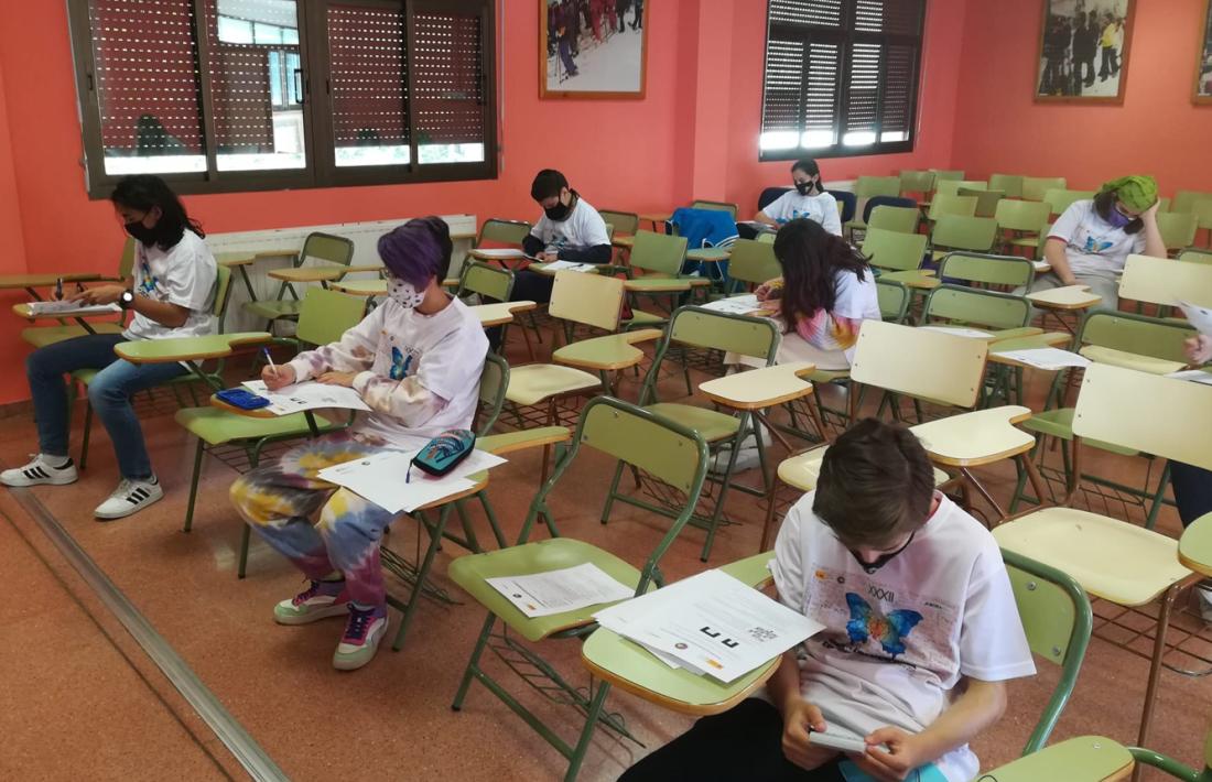 Alumnes en el moment de la prova.
