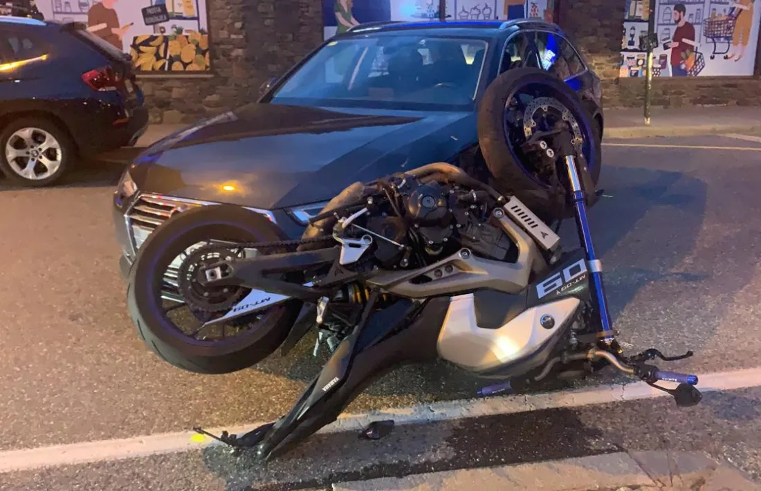 Estat en què ha quedat la moto.