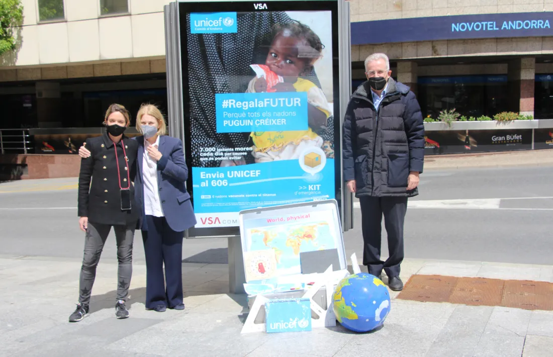 Un moment del tret de sortida de la campanya #RegalaFutur d'Unicef Andorra.