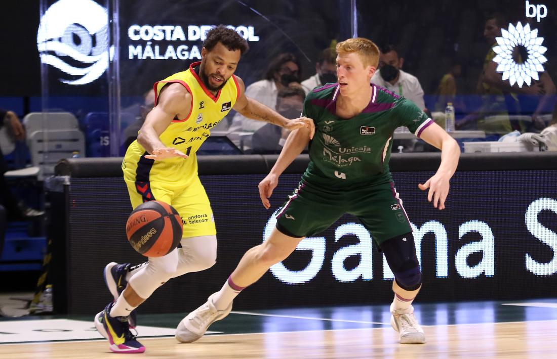 Clevin Hannah va tornar a liderar la victòria del BC MoraBanc i va anotar 20 punts i va repartir 5 assistències contra Unicaja. Foto: ACB Photo / G. Pozo