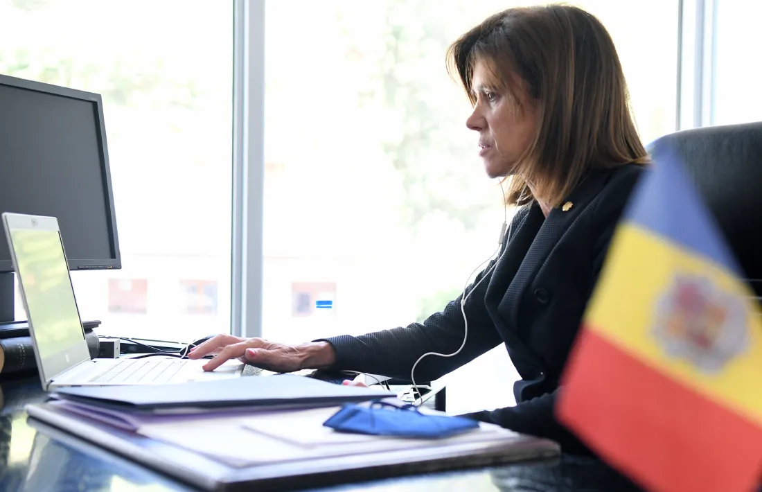 La ministra d'Educació i Ensenyament Superior, Ester Vilarrubla, durant la seva intervenció.