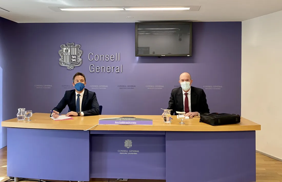 Pere López i Quim Miró durant la compareixença d'aquest matí al Consell General.