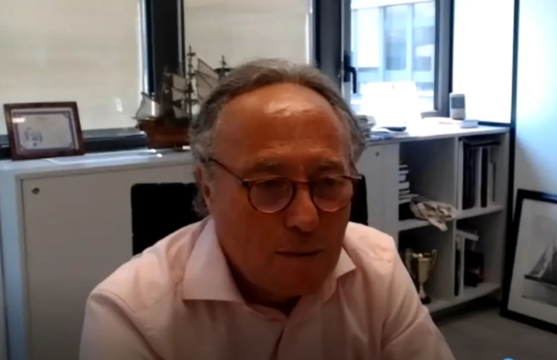 Philippe Grodner durant la xerrada d'avui a l'assemblea de l'EFA.