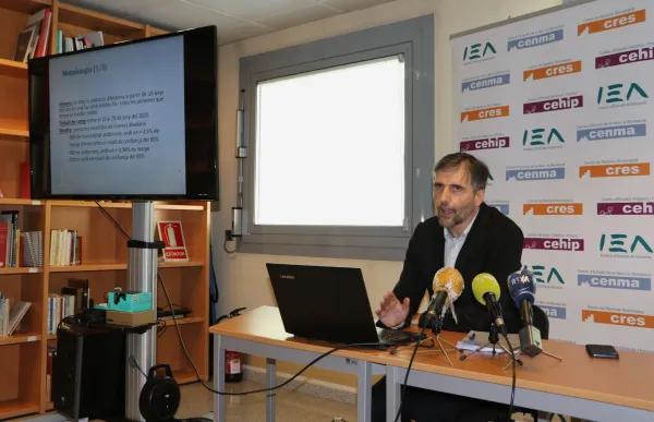 p._03_joan_mico_presenta_enquesta_polit_cres_2020_agenc