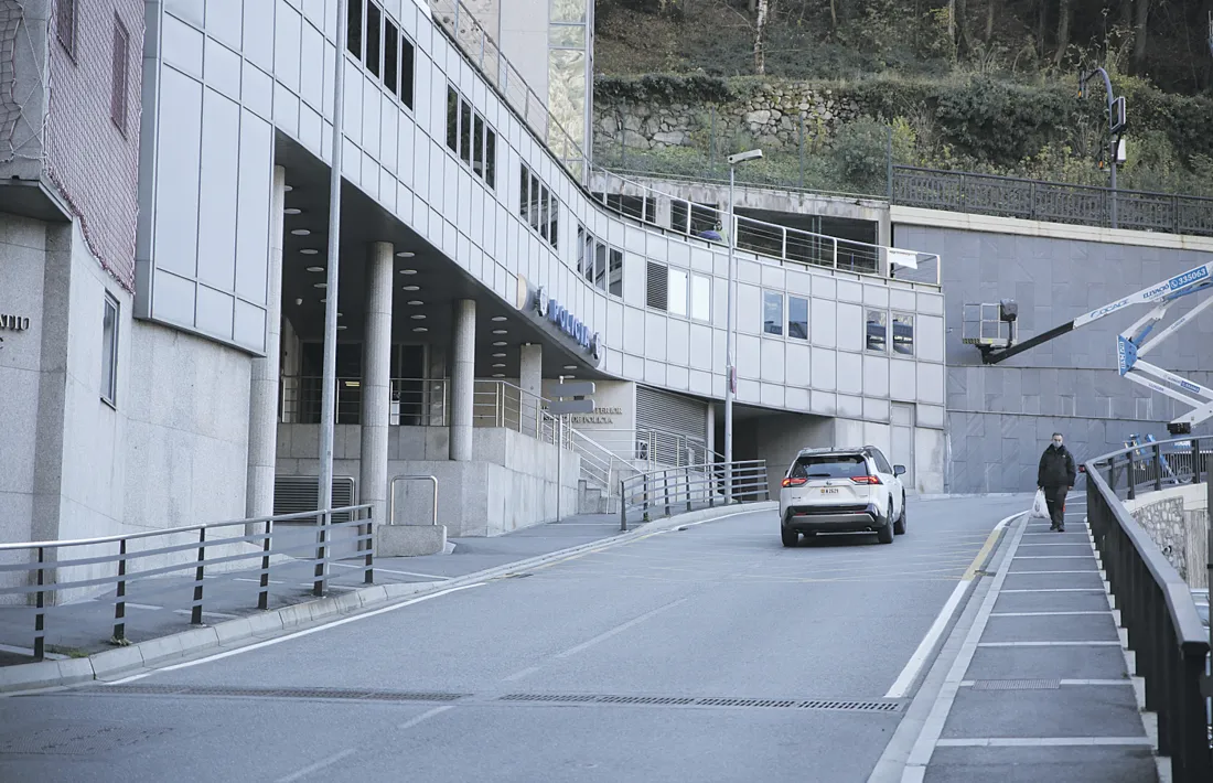 La policia repeteix un any més com a institució que més confiança genera.