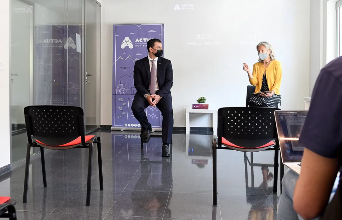 Gallardo i Hidalgo en la presentació del programa de subvencions, aquest dilluns.