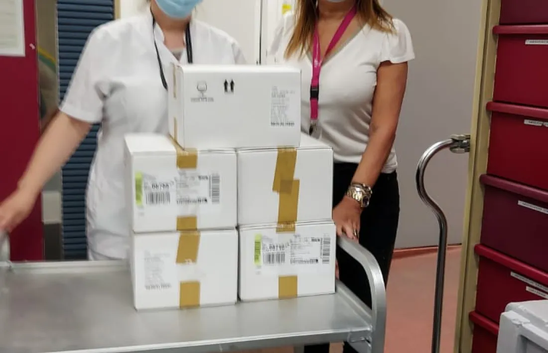 Rebuda de les vacunes a l'hospital.