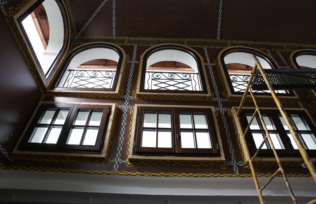 La galeria, des de l'interior, funcionarà com a llanterna de la tercera planta, destinada a habitatge.