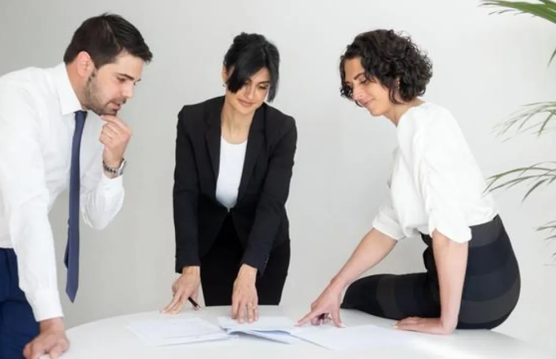 Els dirigents d’Andorra Endavant Marc Monteagudo, Carine Montaner i Noemí Amador.