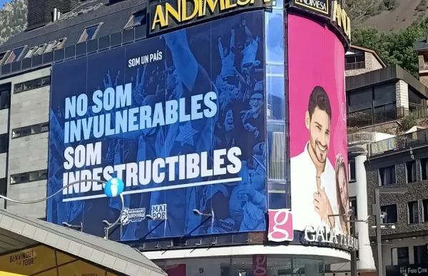 p._29_pancarta_morabanc_copia