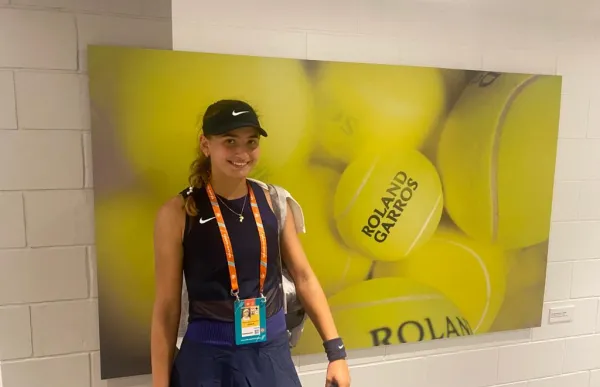 p._28_vicky_roland_garros