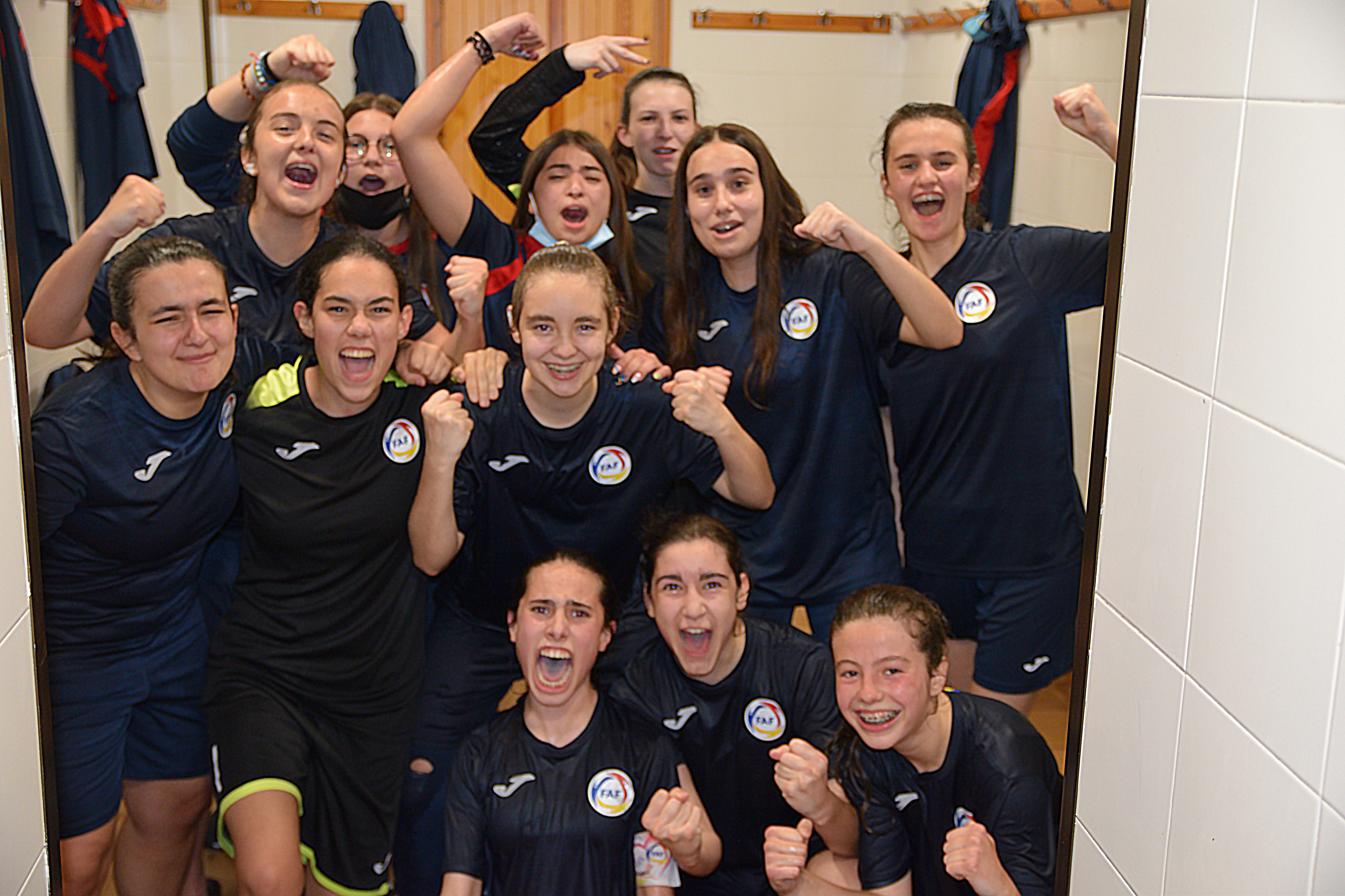 p._29_fotonot_enfaf_femeni_cadet_futbol_sala