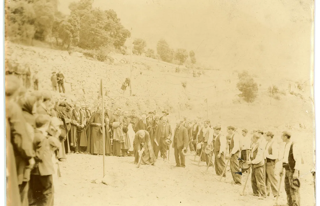 El bisbe Benlloch inaugura la carretera General, el 24 d’agost del 1913.