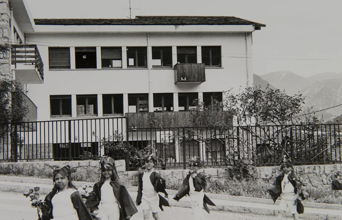 Reportatge sobre l'Escola Andorra per al 'Diario de Barcelona' (1987).