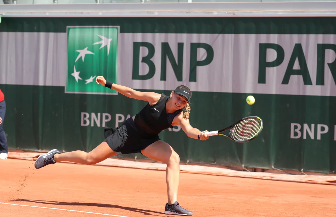 Vicky jugarà avui els quarts de final en individual i dobles al Roland Garros júnior. Foto: Miguel Ángel Zubiarrain