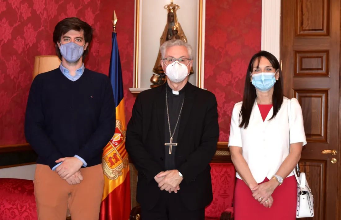 Vives amb Enseñat i Bonell.