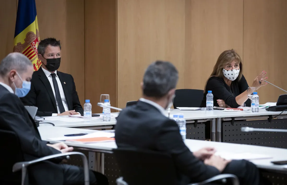 Un instant de la sessió de consell de comú celebrada ahir al Centre de Congressos dela capital.