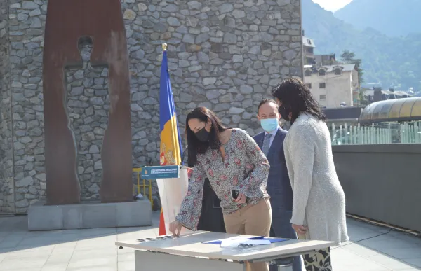 molne_signa_acord_institucional