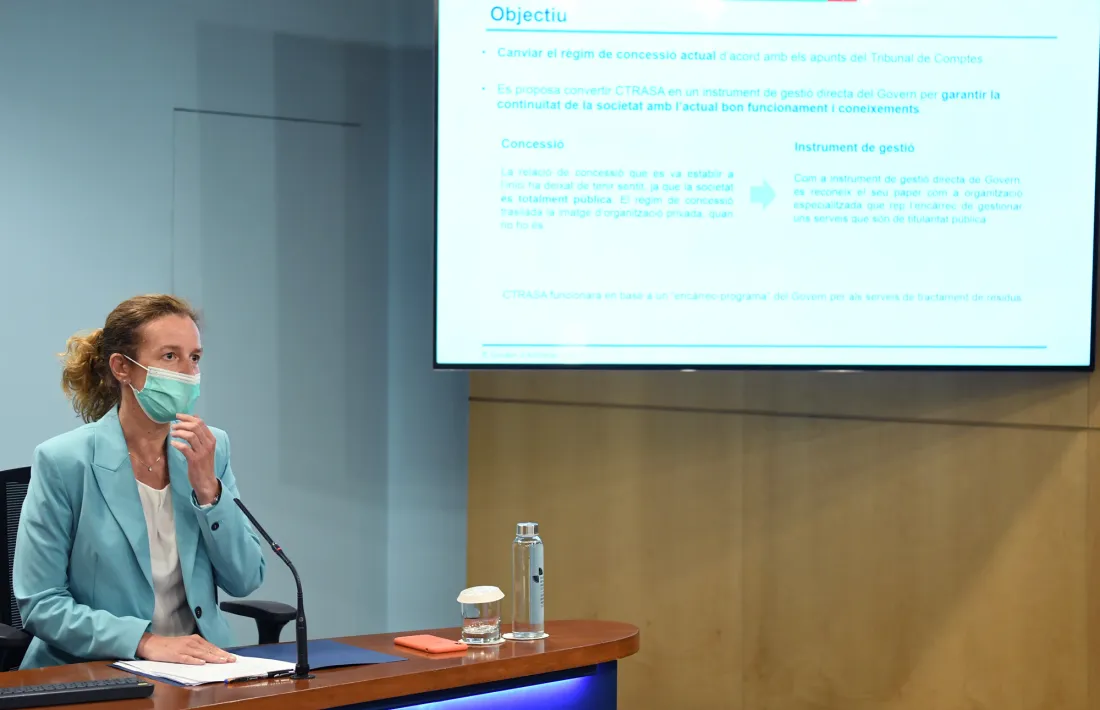 La ministra de Medi Ambient, Agricultura i Sostenibilitat, Sílvia Calvó, ha exposat la llei.