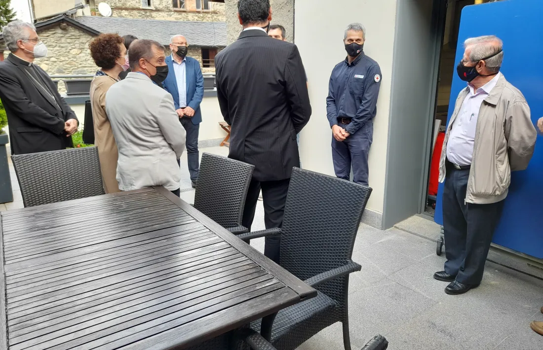La terrasseta del centre de dia situat a la Llar de Lòria.
