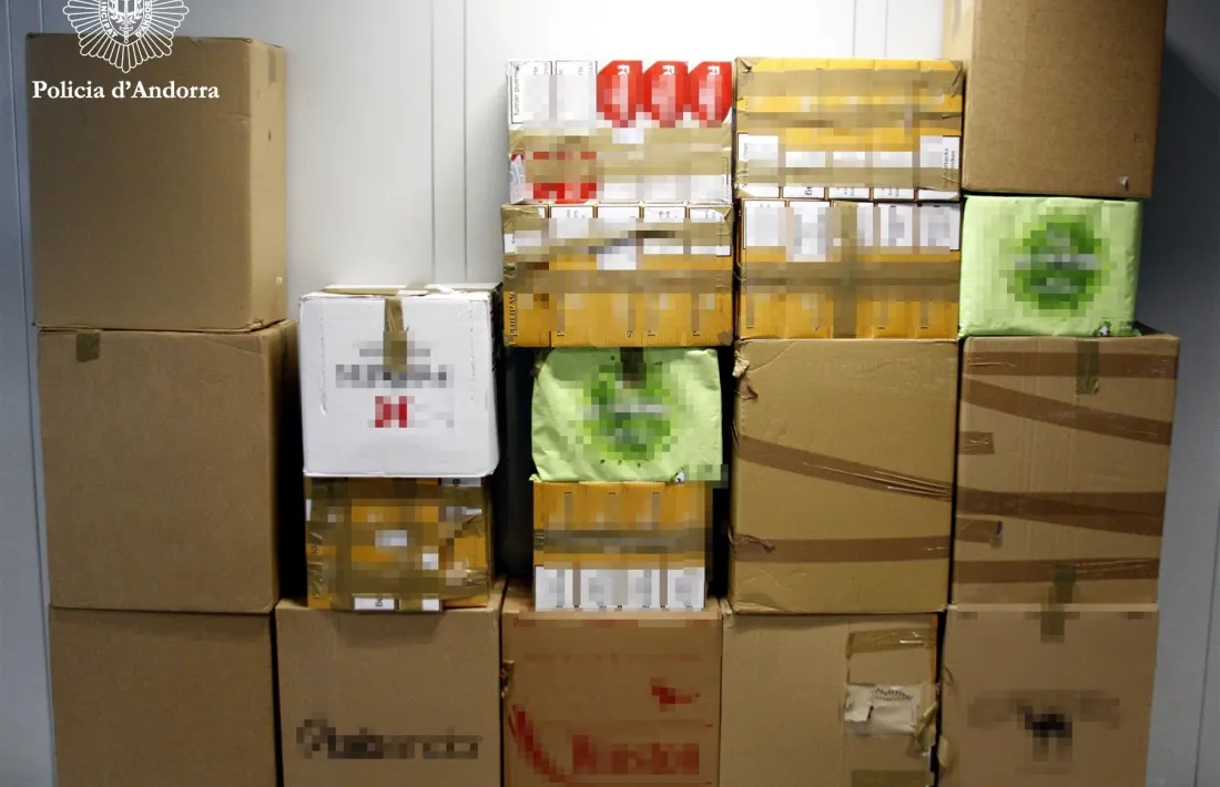 Mercaderia confiscada per la policia.