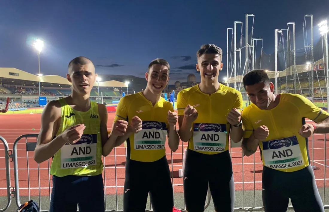 Pol Moya, el segon per l’esquerre, a Limassol amb l’equip de la Federació Andorra d’Atletisme a la Copa d’Europa de les Nacions. Foto: Twitter FAA