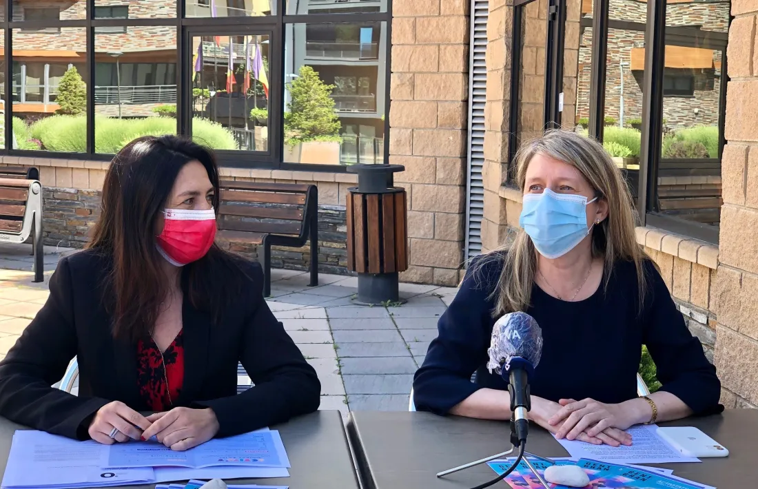 La cònsol menor d'Ordino, Eva Choy, i la consellera de la Massana Francesca Guerrero.