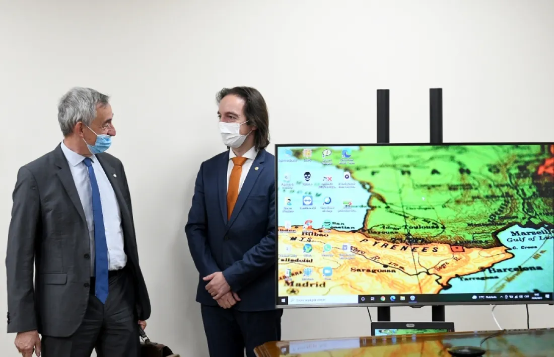 Didier Lenoir amb el secretari d’Estat d’Afers Europeus, Landry Riba.