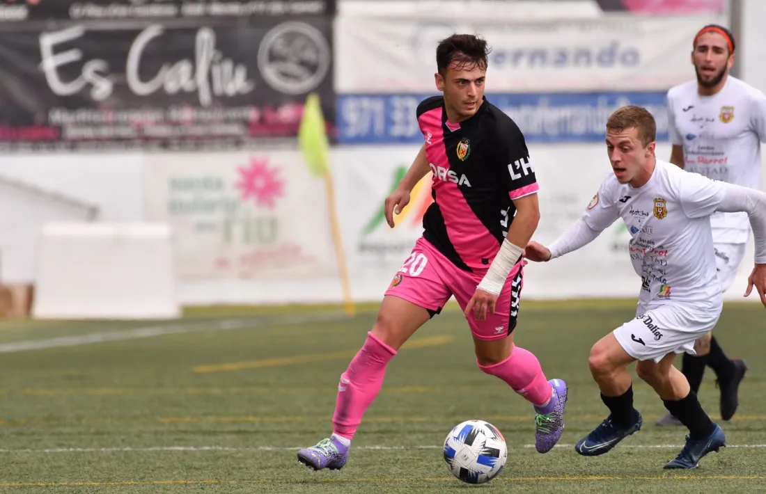 Eudald Vergés, amb el CE L’Hospitalet. Foto: Twitter