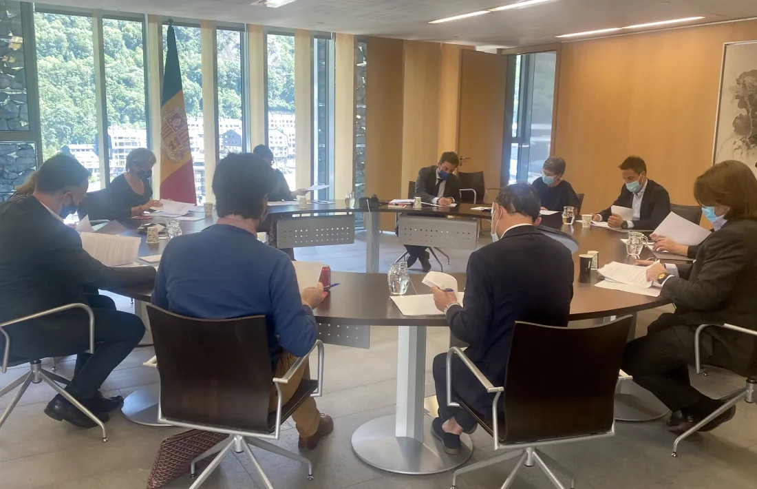 Un moment de la reunió de la junta de presidents, avui.