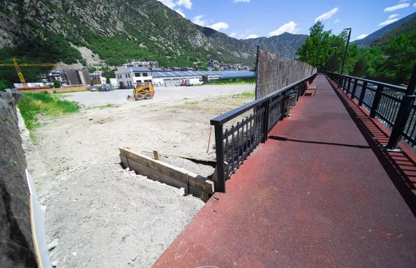 p._10_nou_aparcament_santa_coloma_passeig_del_riu_calv