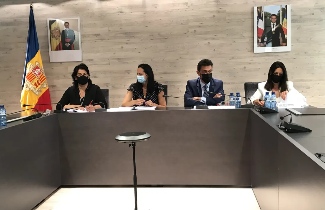 Eva Sansa, Olga Molné, Josep Àngel Mortés i Eva Choy en la roda de premsa d'aquest migdia.