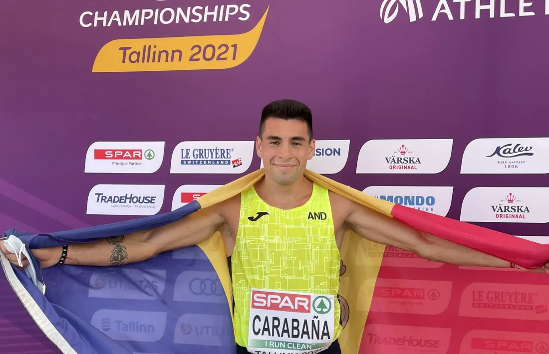 Nahuel Carabaña, al podi de Tallin. Foto: Twitter FAA