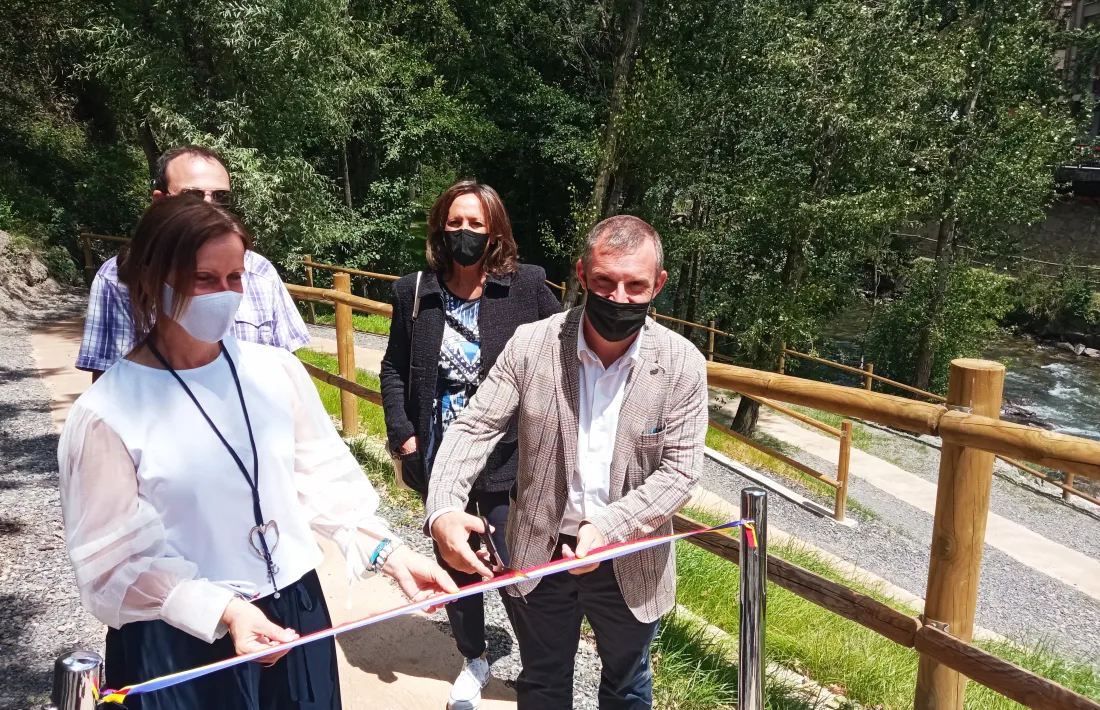 Les autoritats lauredianes inauguren l'Espai del Benestar, aquest dijous.